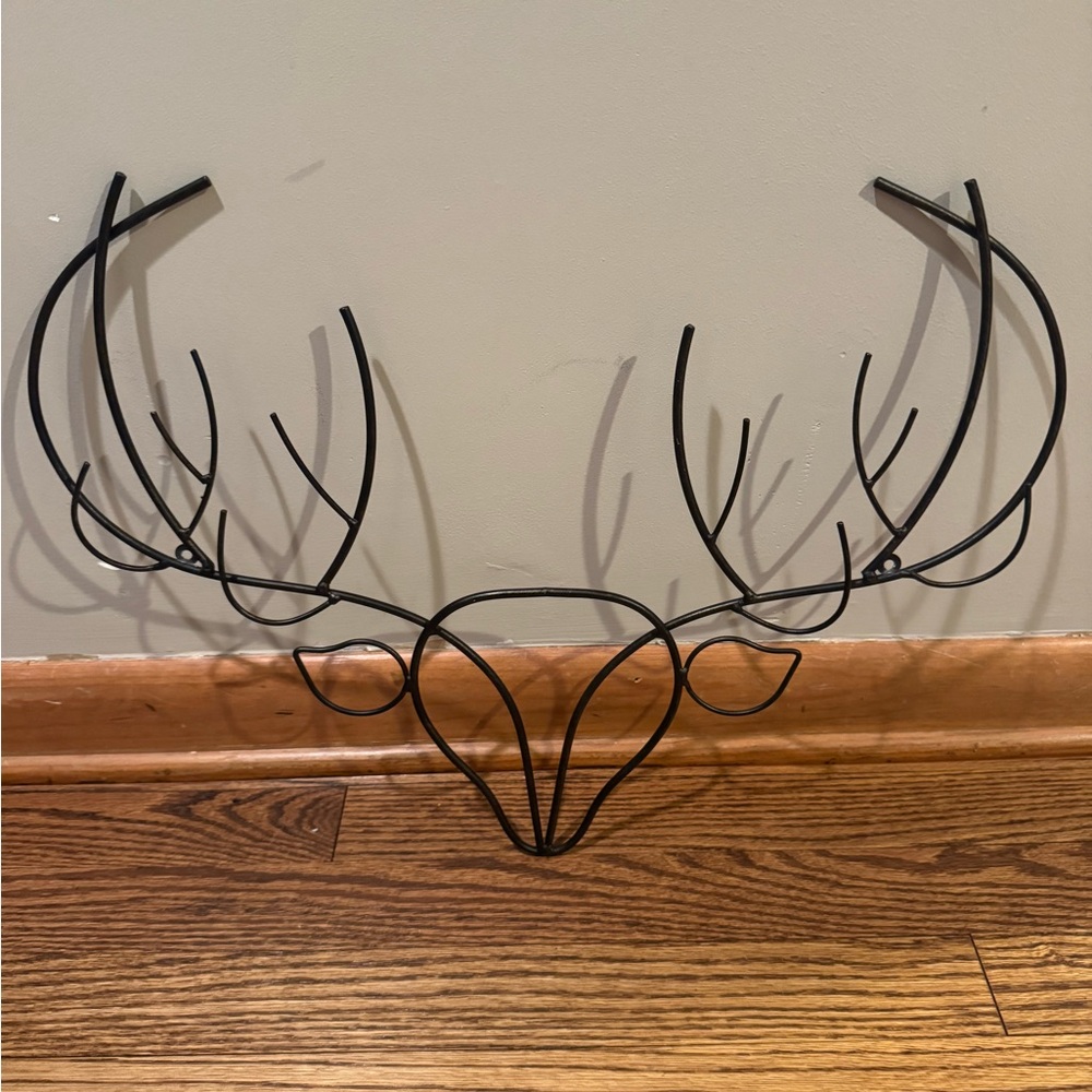 Black Metal Deer Antler Wall Art - Minimalist Home Wall Decor